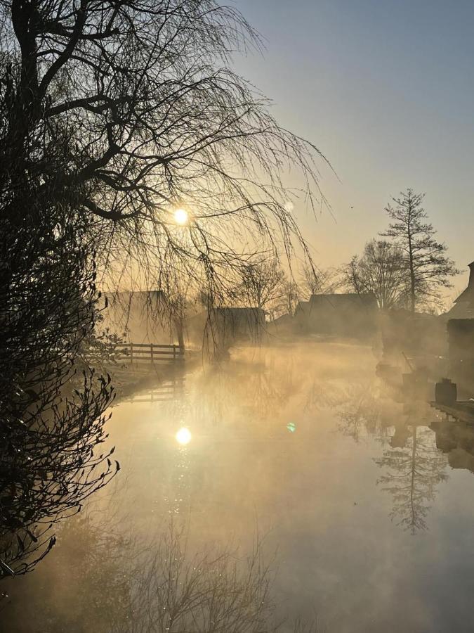 B&B De Meije Nieuwkoop Eksteriør billede